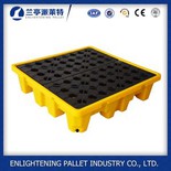 Wysokiej jakości plastikowa paleta do przechowywania z czterema beczkami