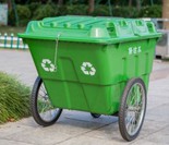 Wytrzymały wózek na odpady z blokadą hamulca
